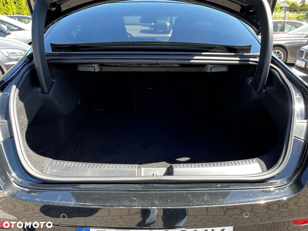 Mercedes-Benz CLA 220 4-Matic AMG Line 7G-DCT - 14