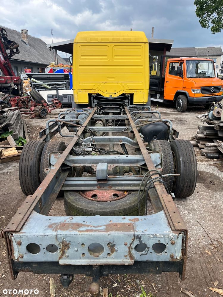 Mercedes-Benz 809 K - 4