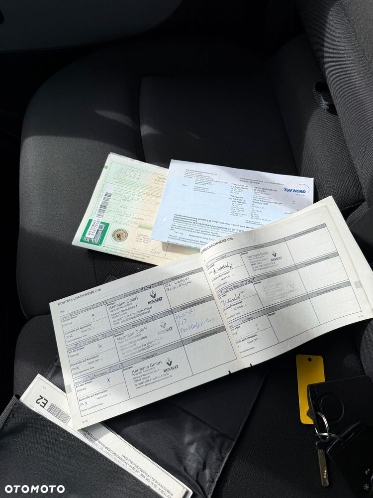 Renault Trafic - 19