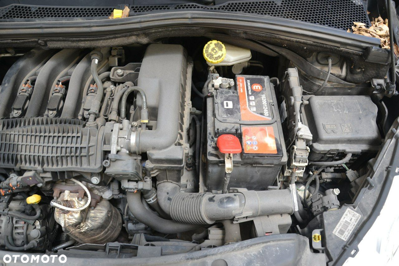 Peugeot 208 - 15
