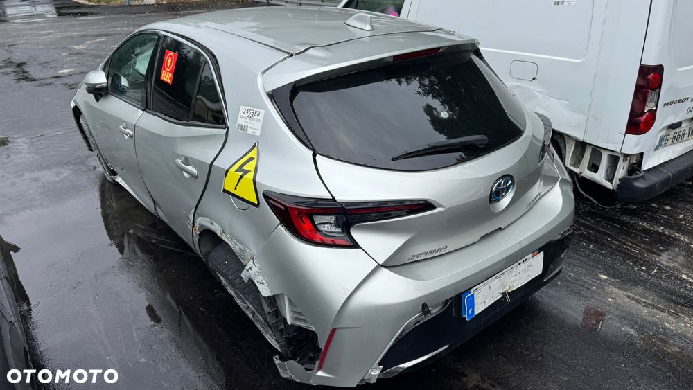 Toyota Corolla 1.8 Hybrid Comfort - 9
