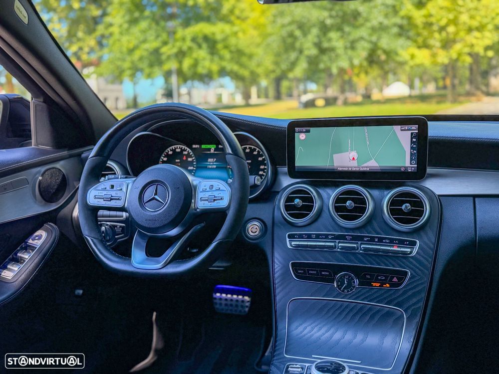 Mercedes-Benz C 300 de AMG Line - 19
