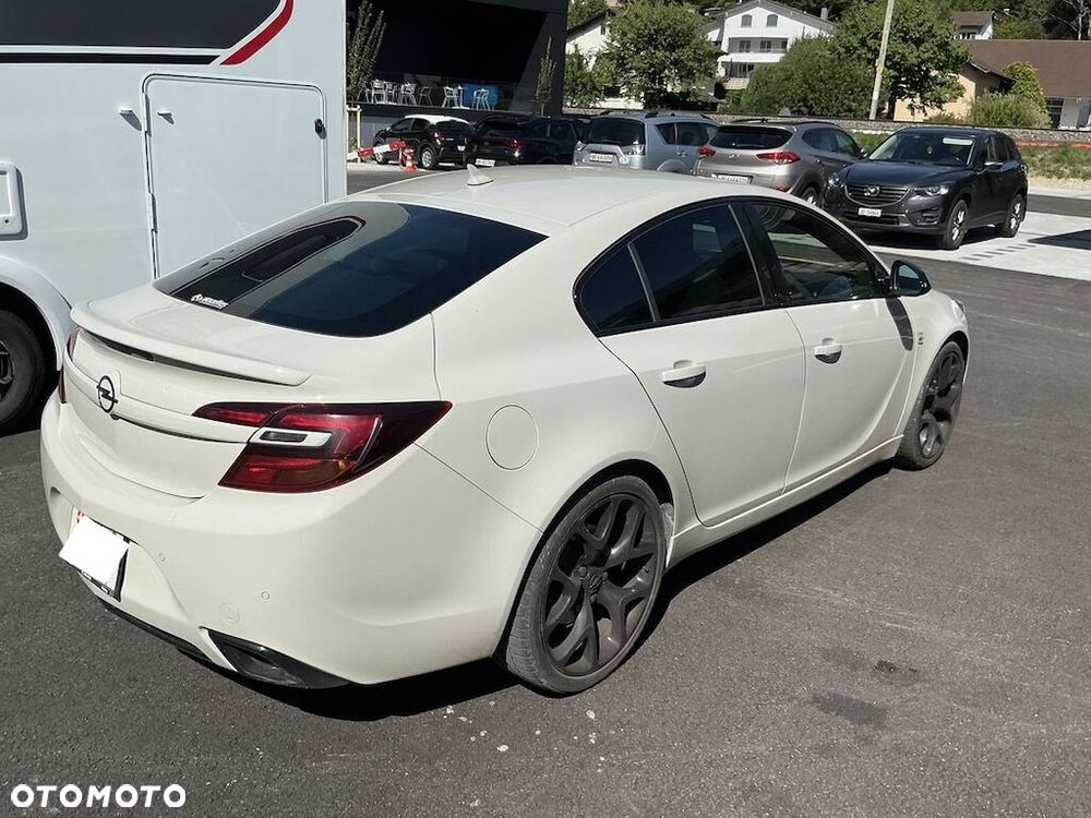 Opel Insignia 2.8 T V6 OPC - 3