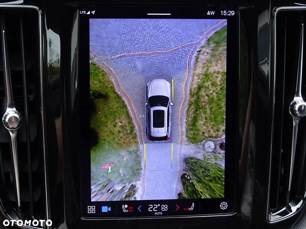 Volvo XC 60 B4 D AWD Geartronic RDesign - 25