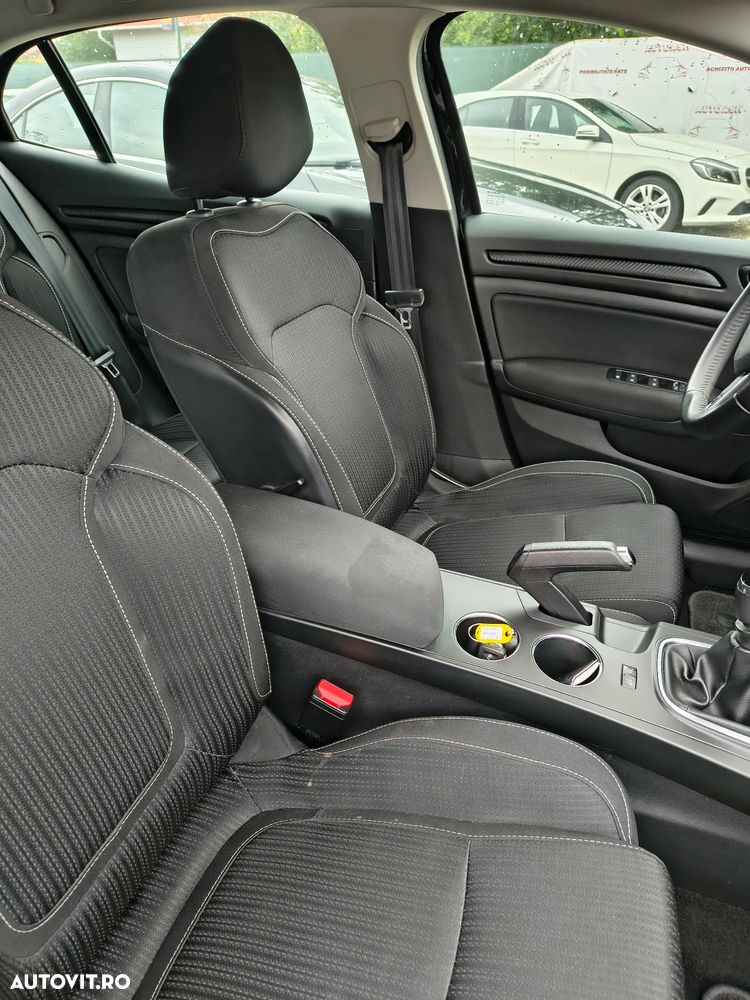 Renault Megane Energy dCi Intens - 9