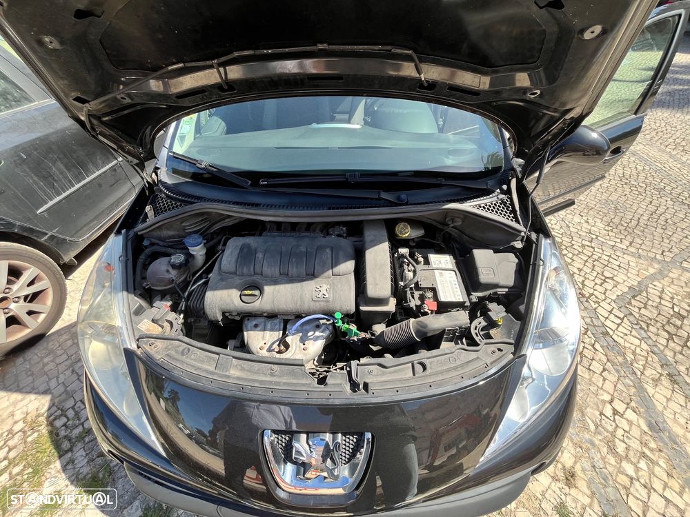 Peugeot 207 - 4