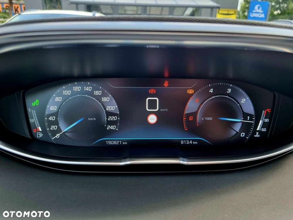 Peugeot 5008 1.5 BlueHDi Allure S&S - 18