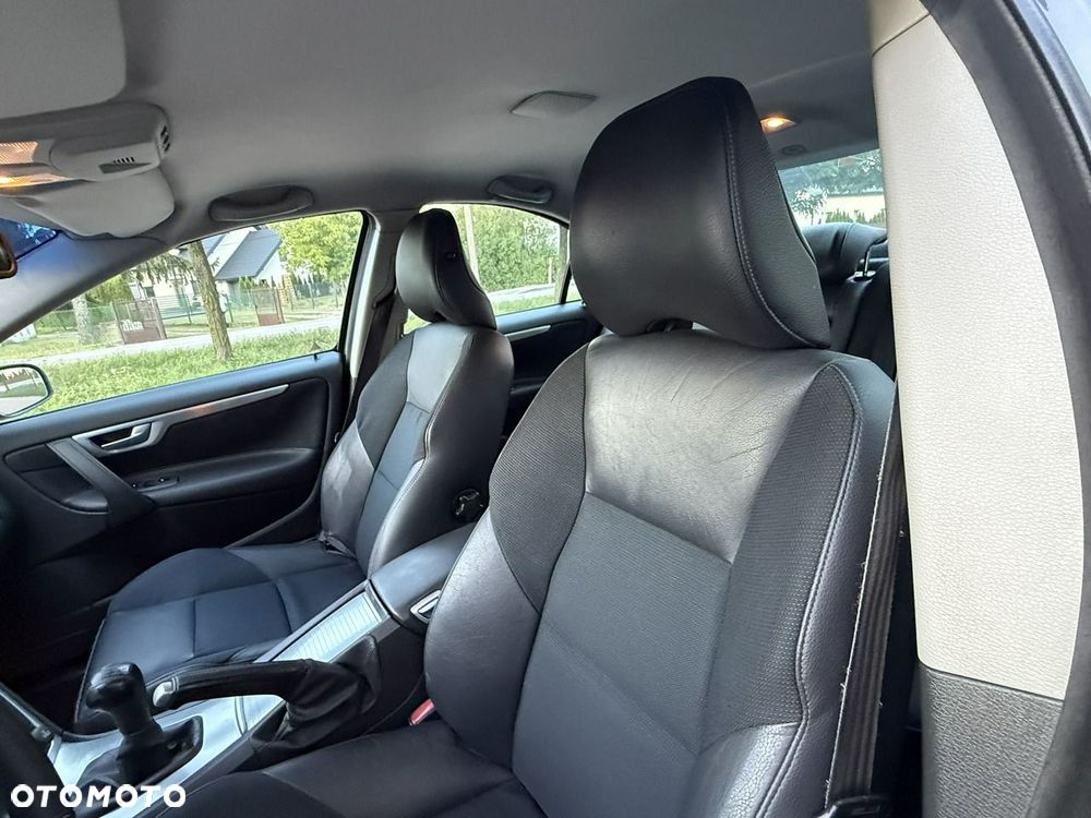 Volvo S60 - 13