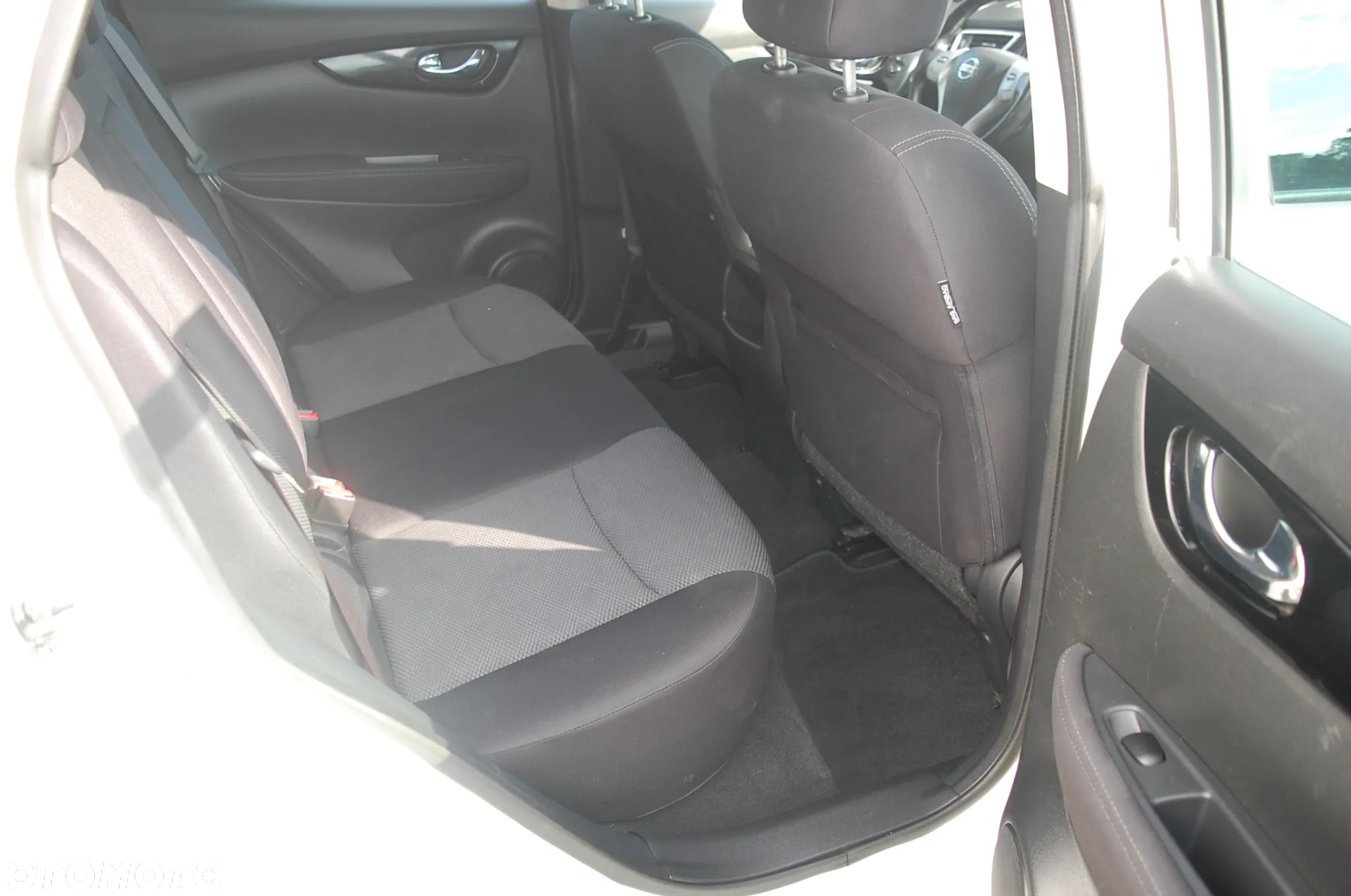 Nissan Qashqai 1.6 dCi 4 x 4 DPF acenta - 27