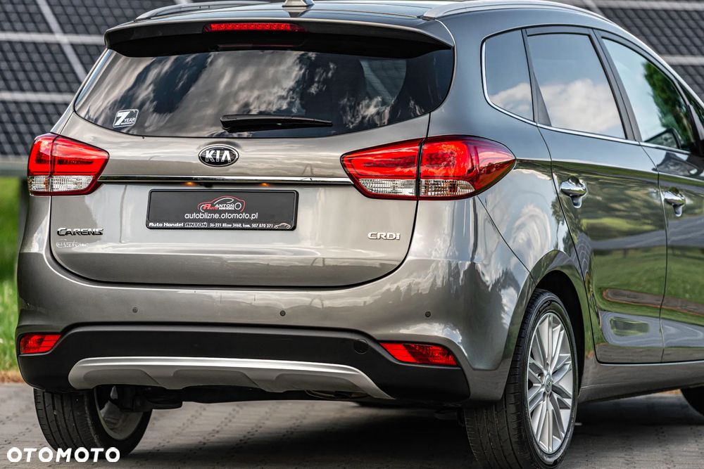 Kia Carens 1.7 CRDi L 7os - 10