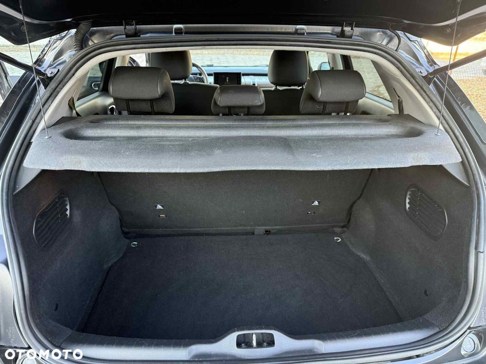 Citroën C4 Cactus 1.2 PureTech Shine S&S - 11