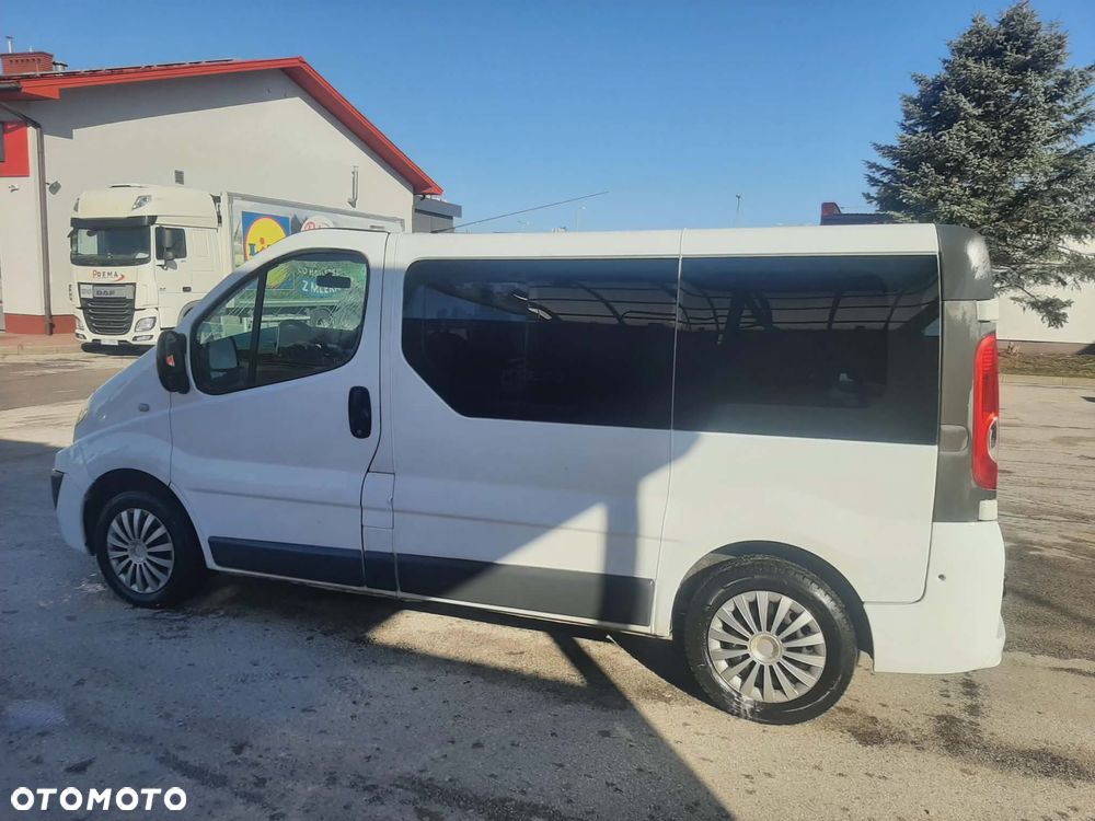 Renault trafic - 5