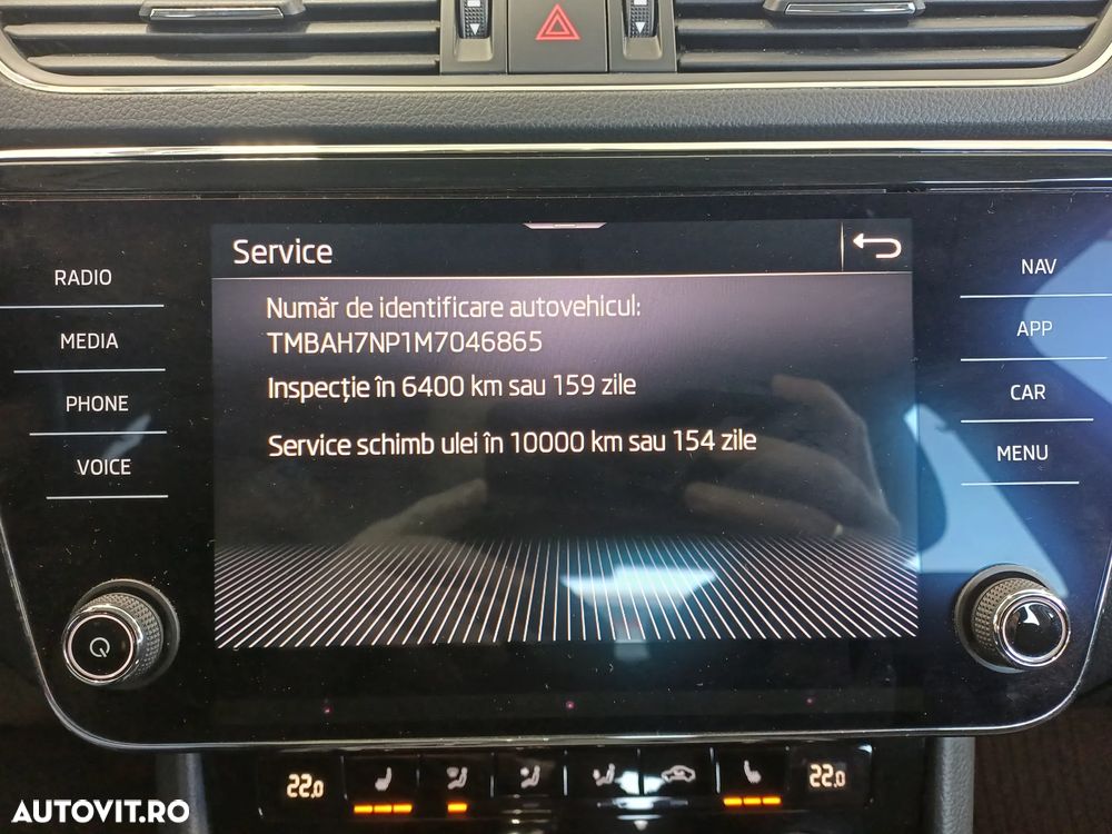 Skoda Superb 2.0 TDI DSG Ambition - 19