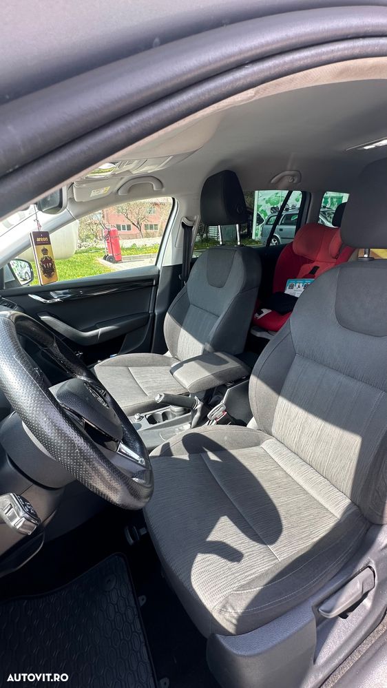 Skoda Octavia 2.0 TDI DSG Style - 11