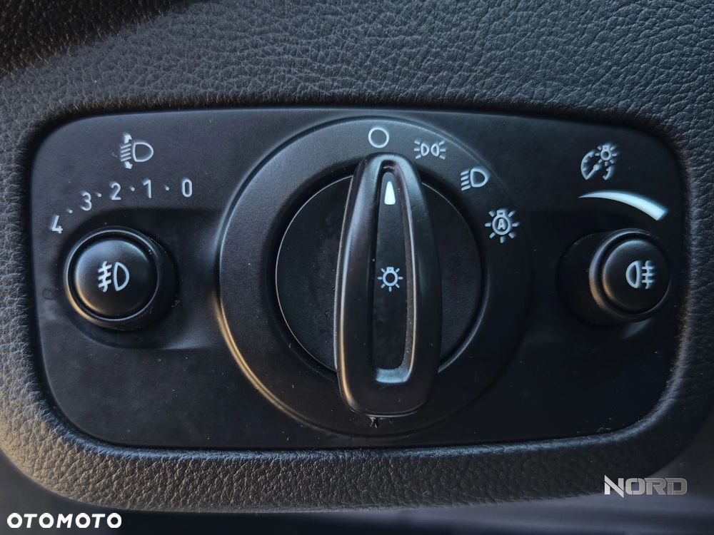Ford C-MAX 1.0 EcoBoost Titanium ASS - 21