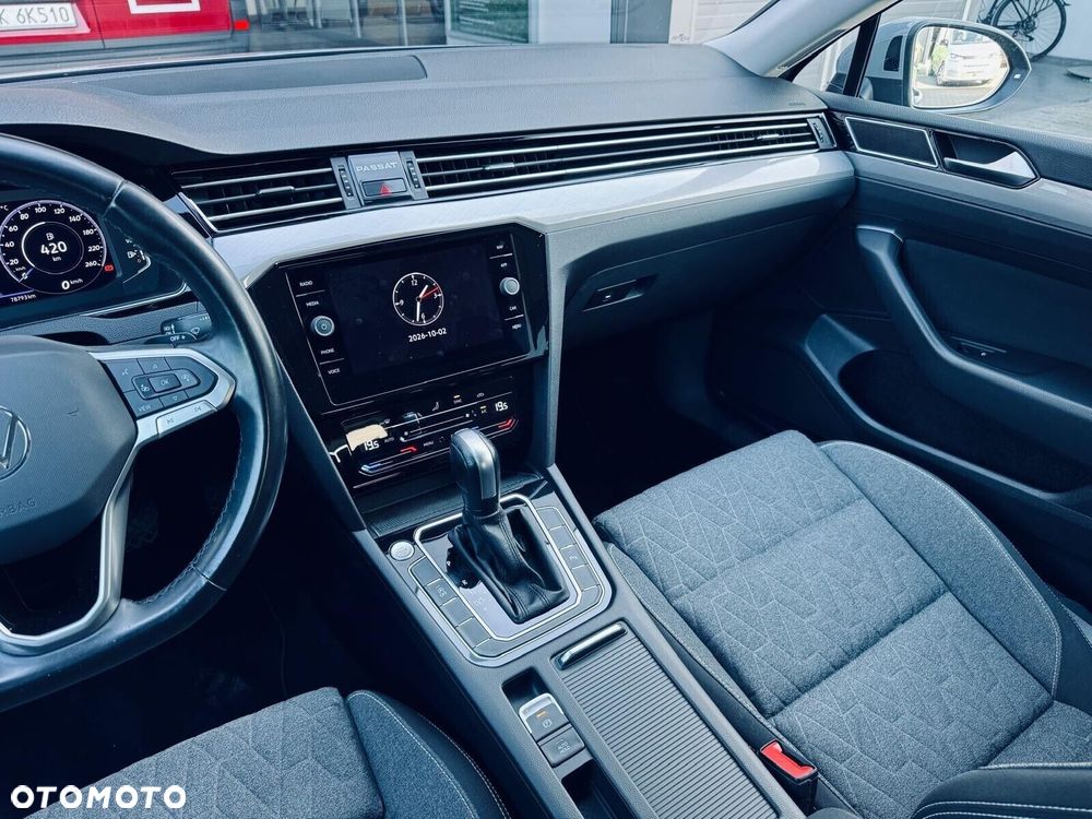 Volkswagen Passat - 19