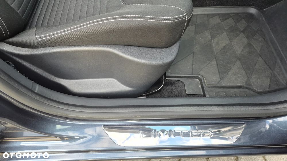 Renault Clio 1.2 Energy TCe Limited - 16