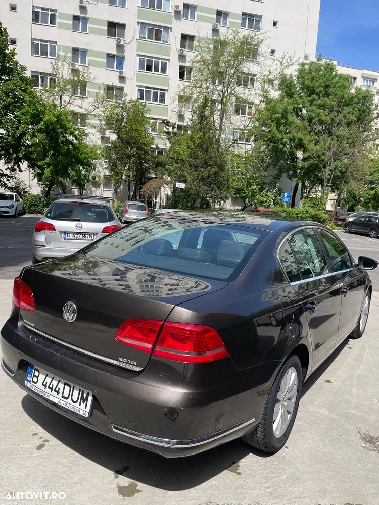 Volkswagen Passat 2.0 TDI BlueMotion Technology DSG Comfortline - 6