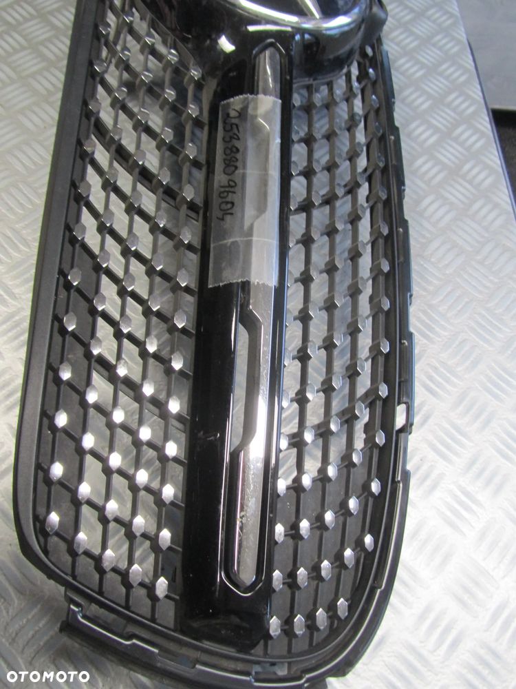 atrapa 2538809604 - 3