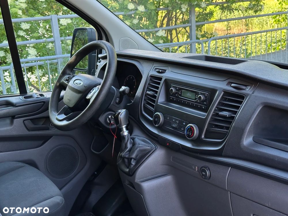 Ford TRANSIT CUSTOM L1H1 - 9