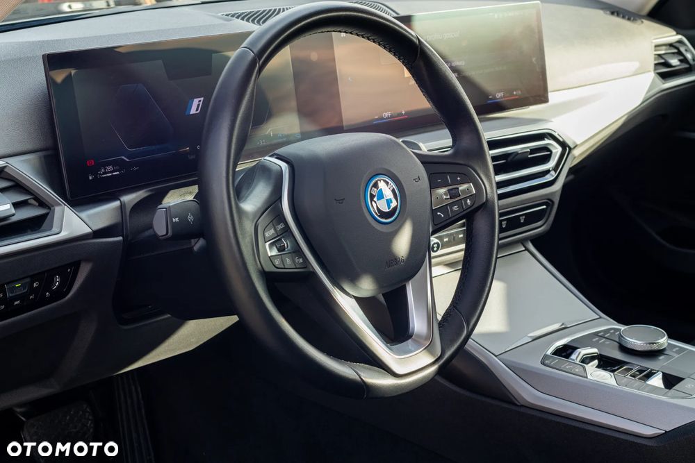 BMW Seria 3 320e Advantage - 25