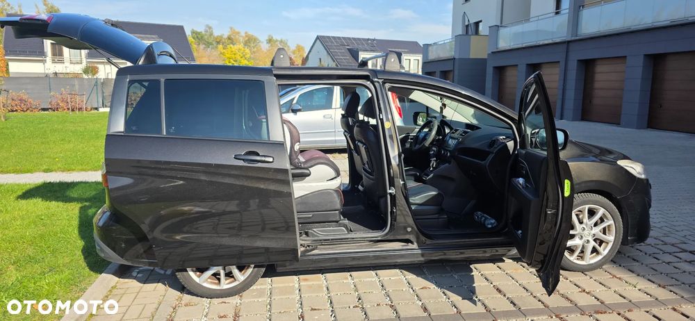 Mazda 5 - 16
