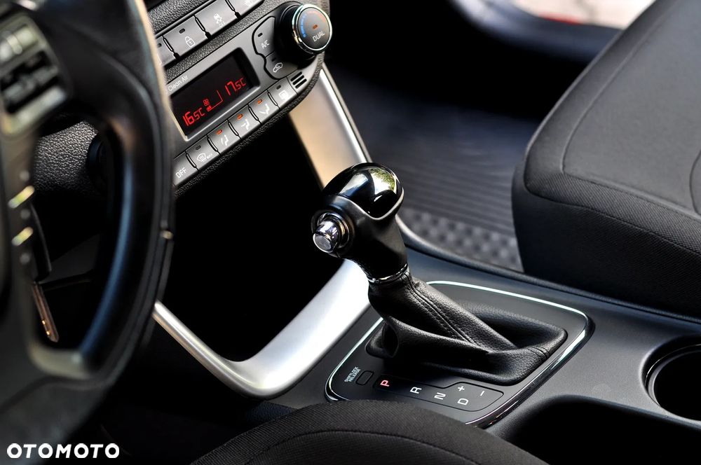 Kia Ceed 1.6 GDI M DCT - 18