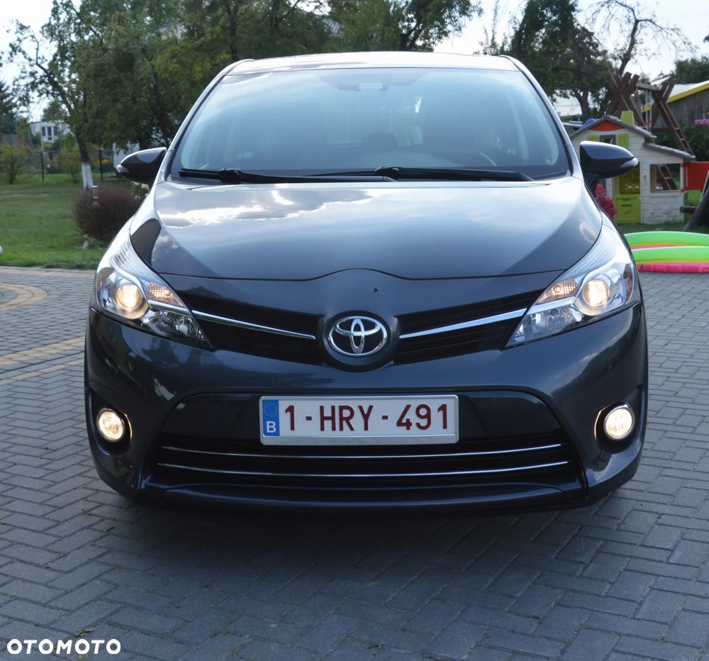 Toyota Verso - 10