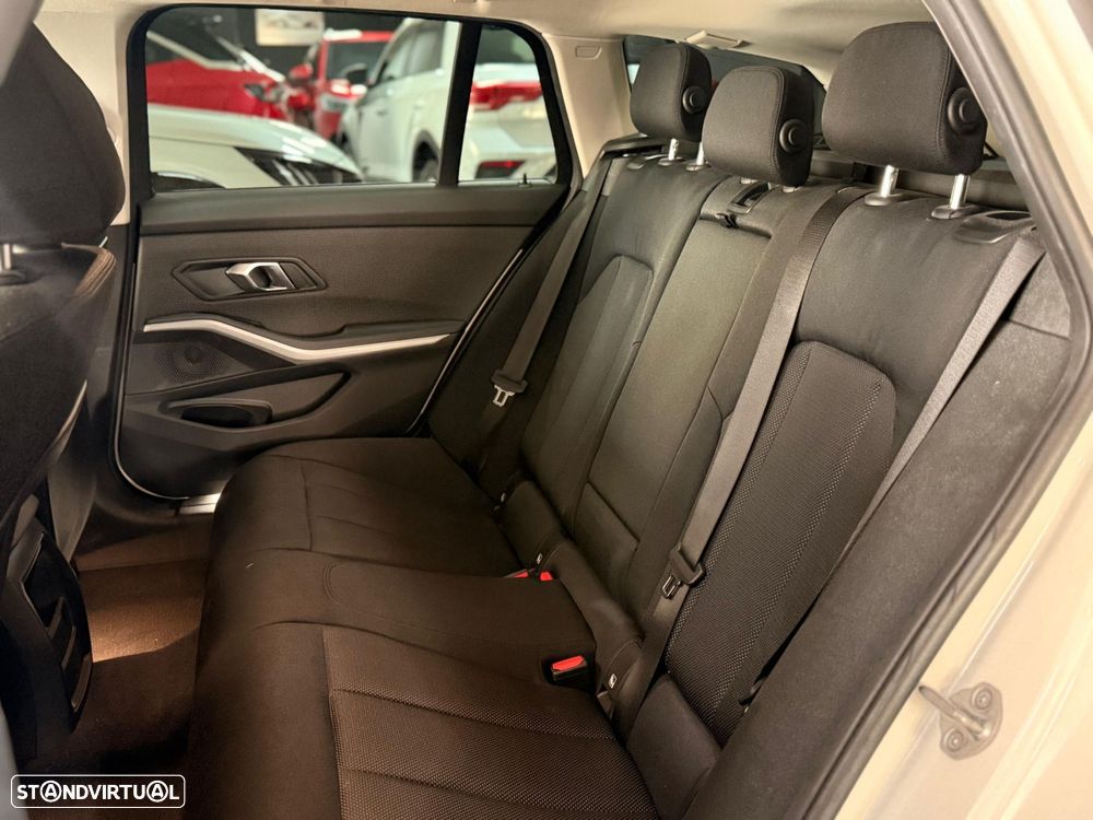 BMW 320 d Touring Line Sport Auto - 15