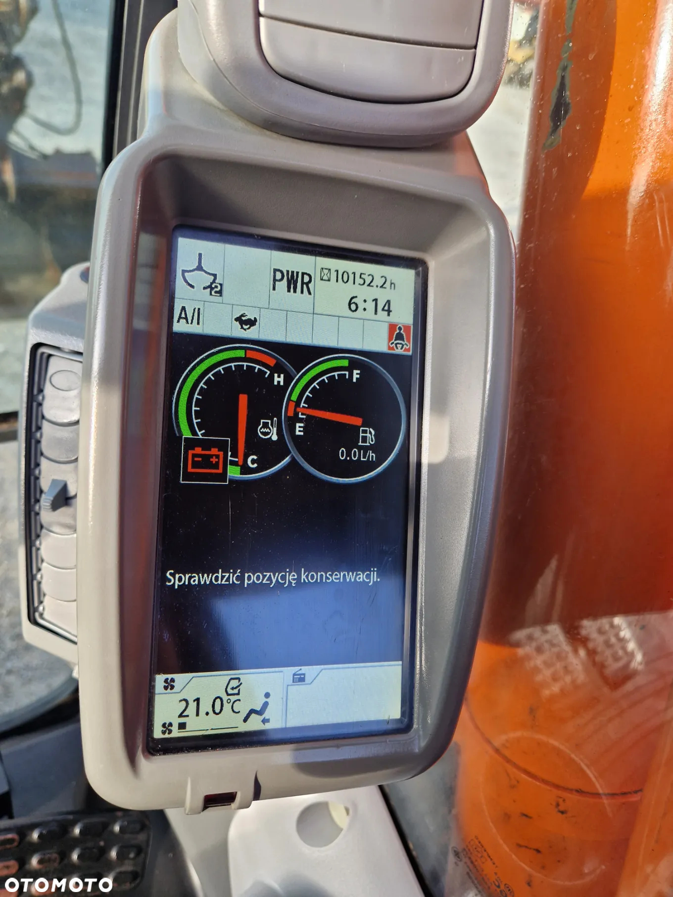 Hitachi ZX160LC-5B - 6