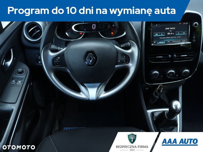 Renault Clio - 9