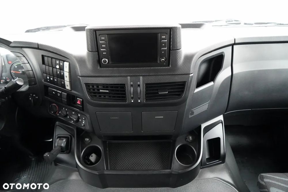 Iveco TRAKKER / 8x4 / WYWROTKA / HYDROBURTA / BORDMATIC / EURO 6 / MEILLER KIPPER - 32