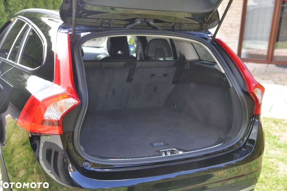 Volvo V60 Cross Country T5 AWD Summum - 12