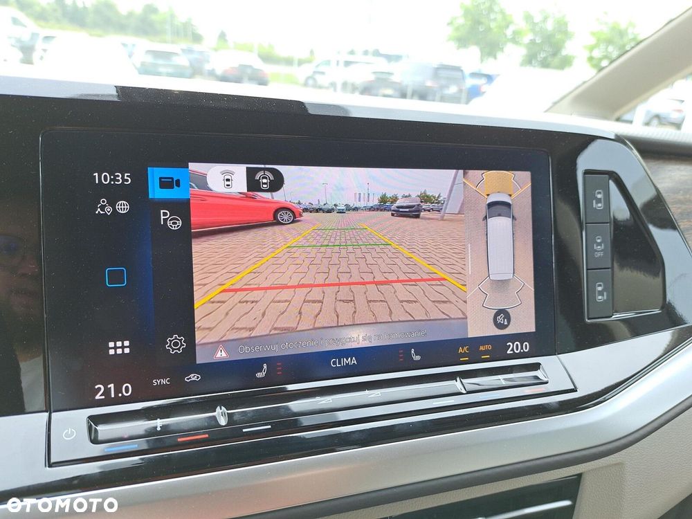 Volkswagen Multivan - 24