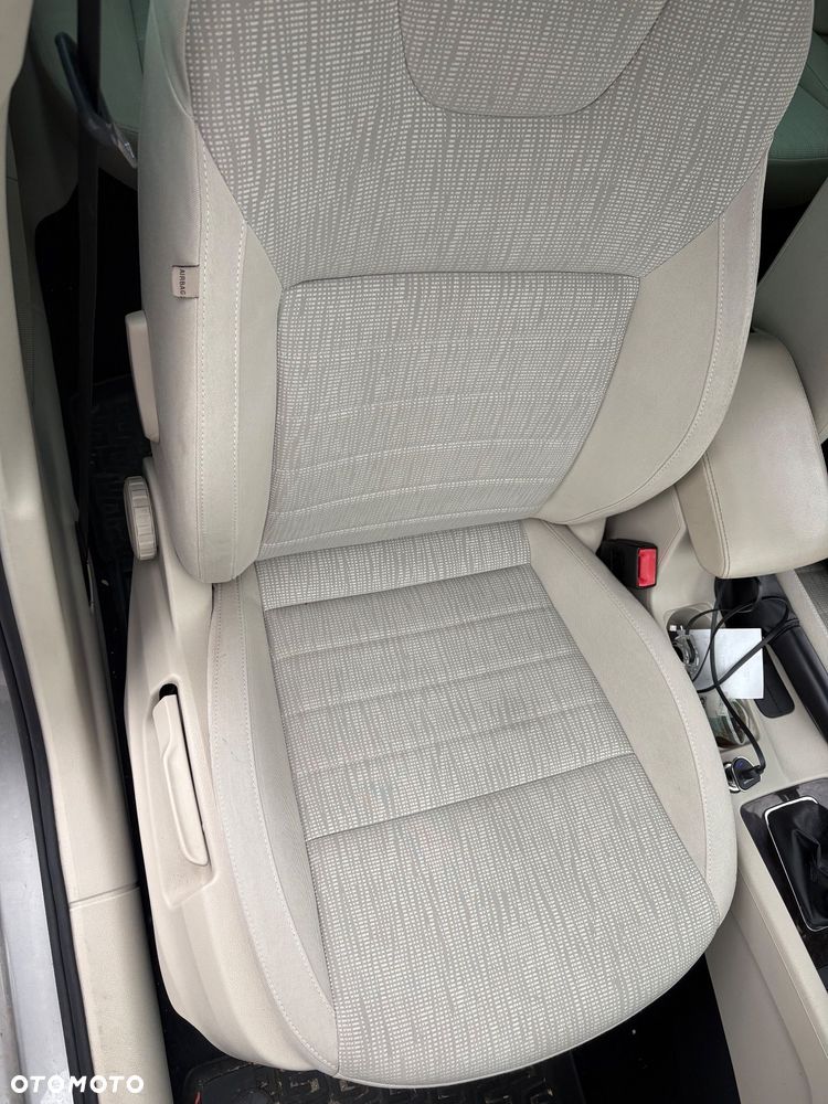 Skoda Octavia 2.0 TDI Elegance DSG - 10