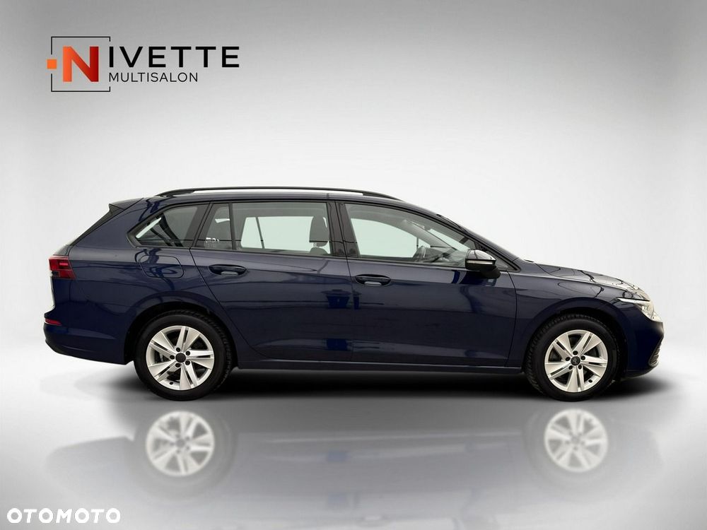 Volkswagen Golf - 8