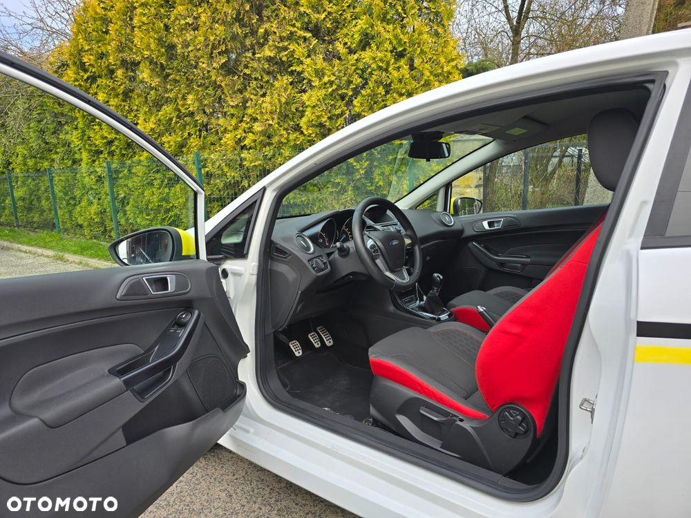 Ford Fiesta 1.0 EcoBoost STart-Stop ST-LINE - 19