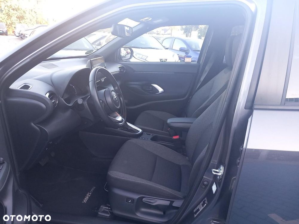 Toyota Yaris Cross - 15