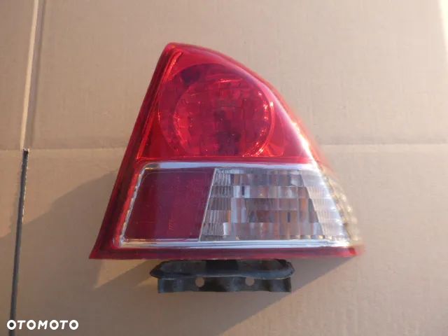 LAMPA PRAWY TYŁ PRAWA TYLNA HONDA CIVIC VII 5D LIFT SEDAN - 1