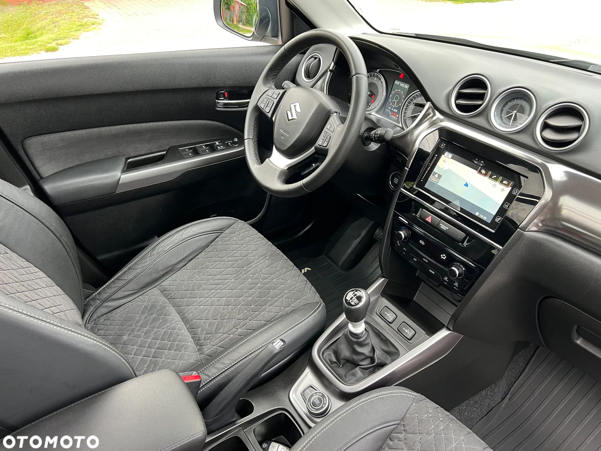 Suzuki Vitara 1.4 Boosterjet Allgrip Comfort+ - 36