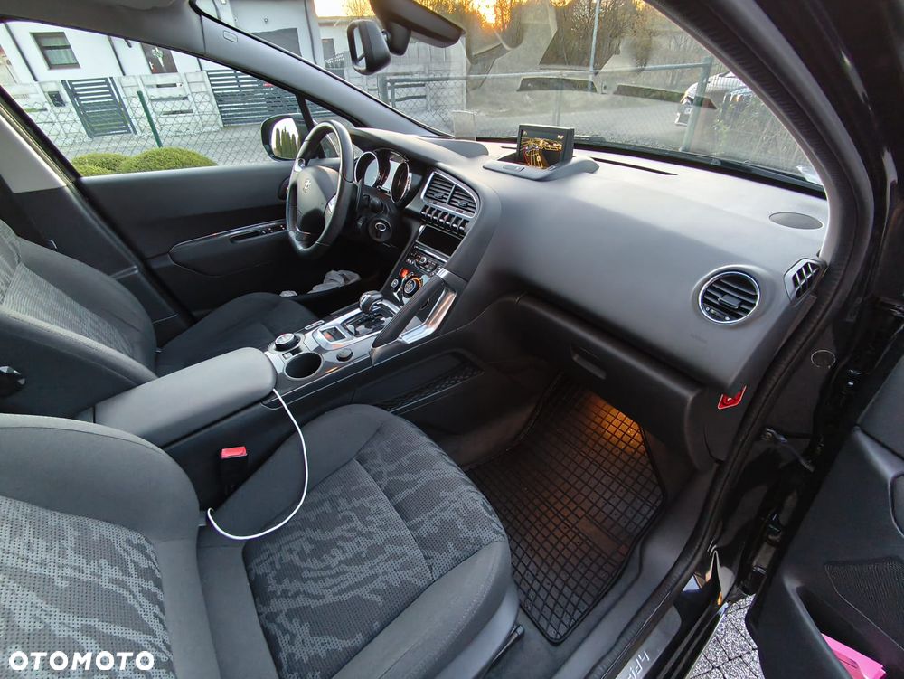 Peugeot 3008 HDi FAP 165 Automatik Allure - 26