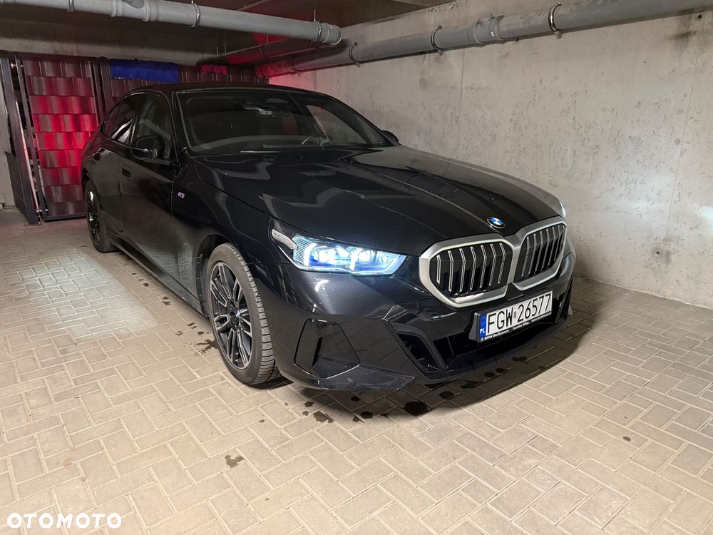 BMW Seria 5 520d xDrive mHEV M Sport - 8
