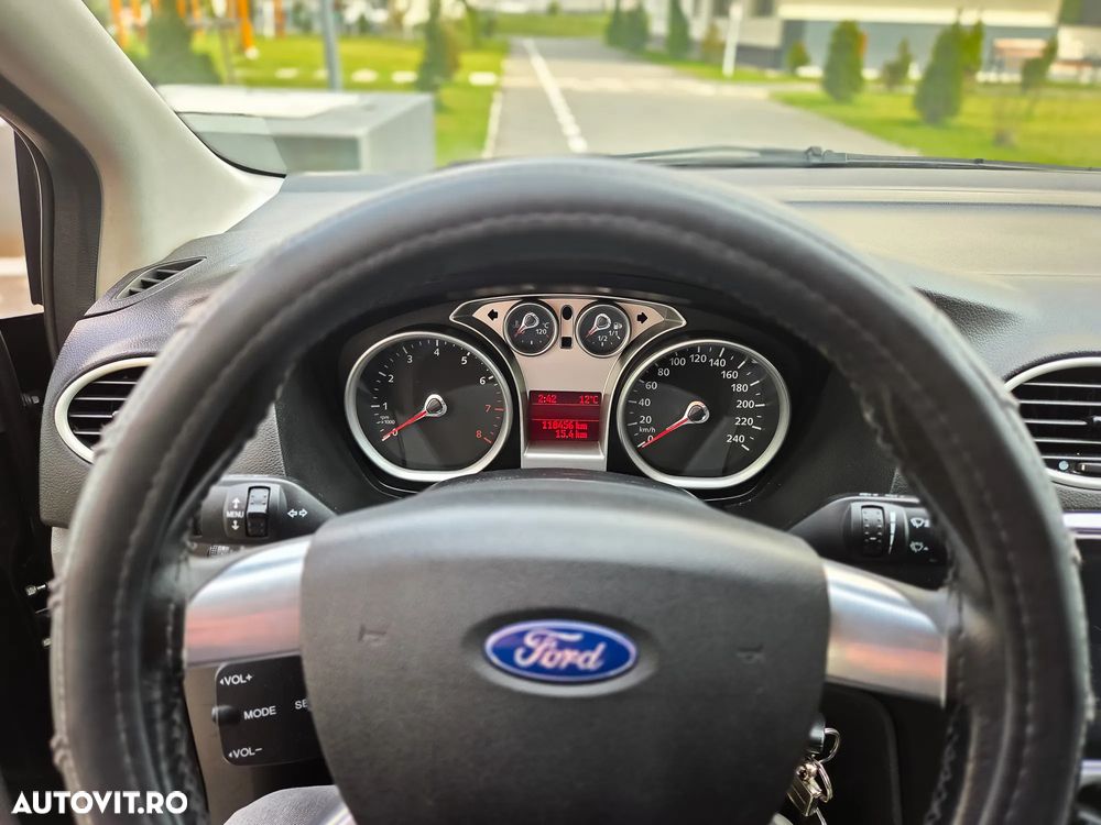 Ford Focus 1.4i Ambiente - 2