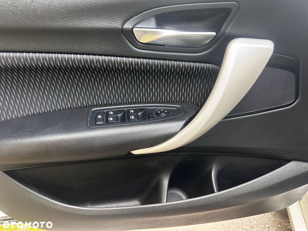 BMW Seria 1 116i Edition Metropolitan - 23