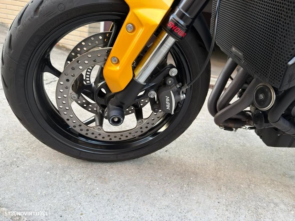Triumph Trident 660 - 2