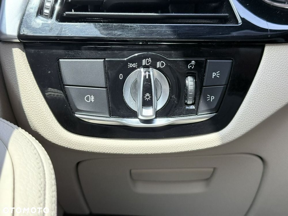 BMW Seria 5 530i Luxury Line - 19