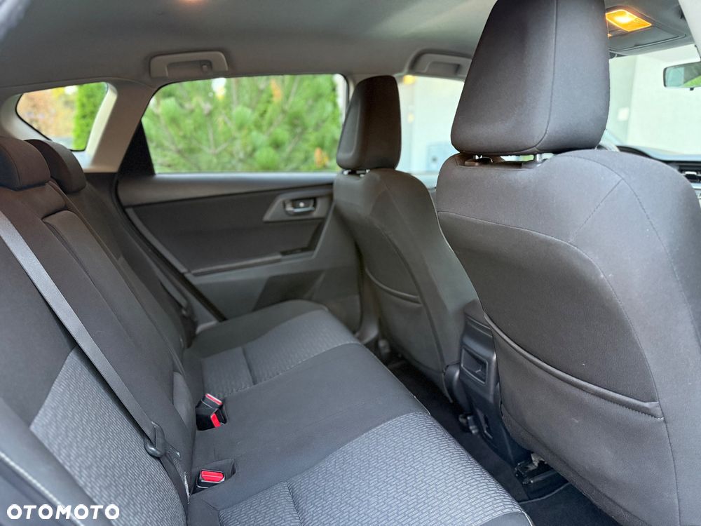 Toyota Auris 1.8 HSD Luna - 25