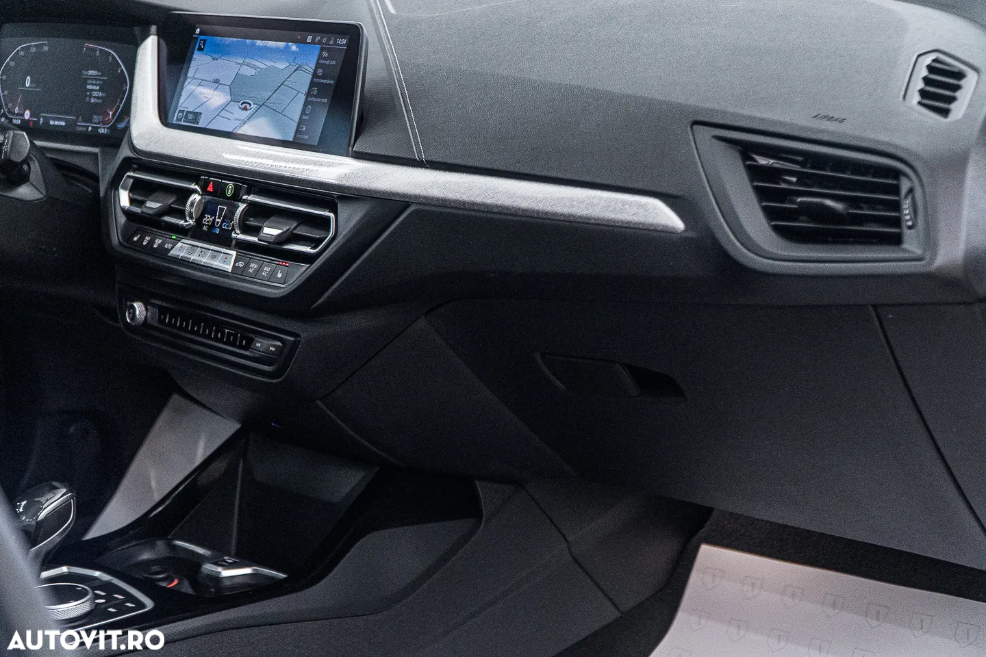 BMW Seria 1 118i Aut. Sport Line - 36