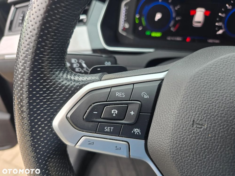 Volkswagen Passat 1.4 TSI Plug-In-Hybrid GTE - 29