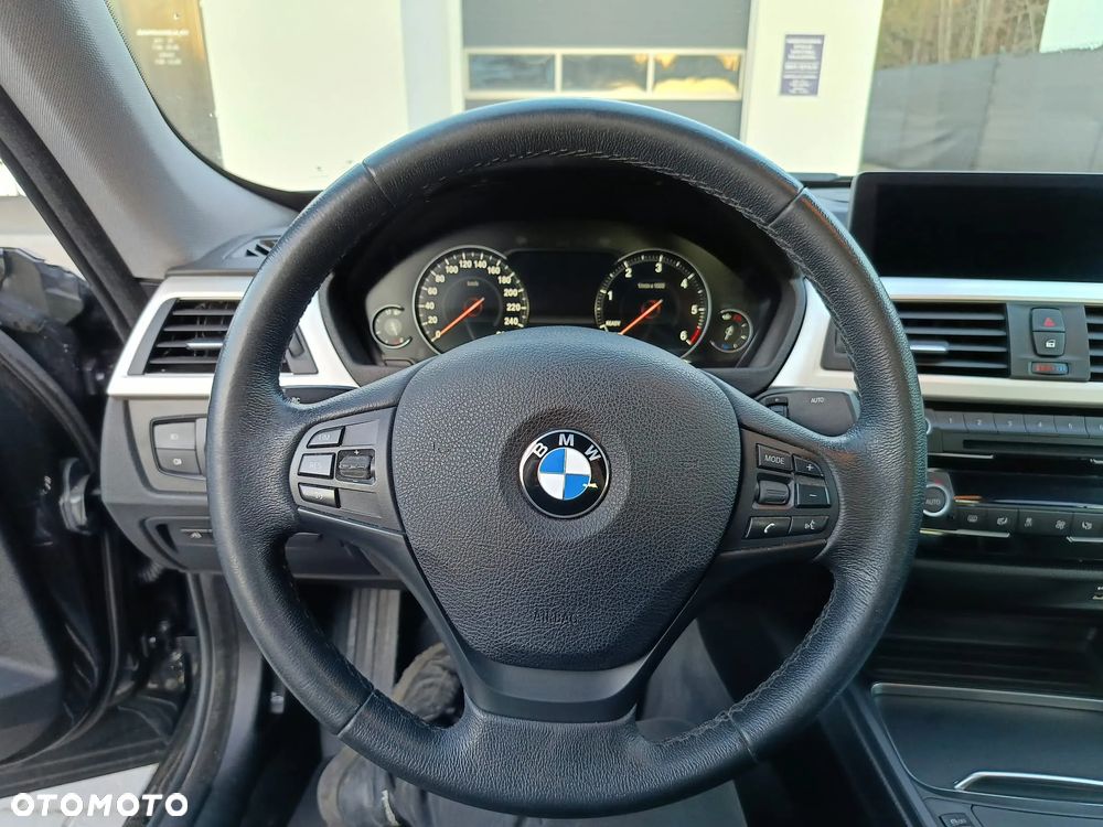 BMW 3GT 318d Business Edition - 11